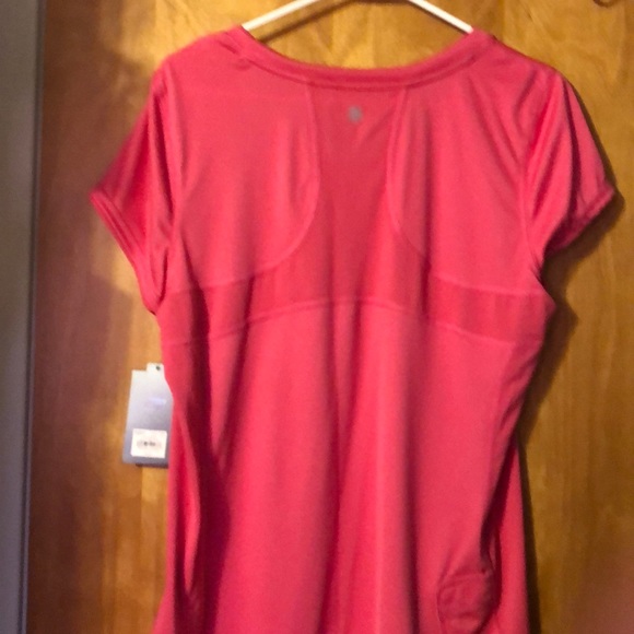 Athletic shirt - Picture 3 of 3